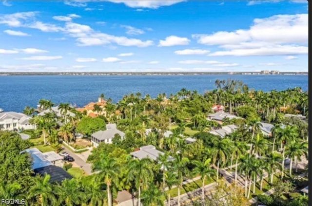 2710 McGregor BLVD, Fort Myers, FL 33901