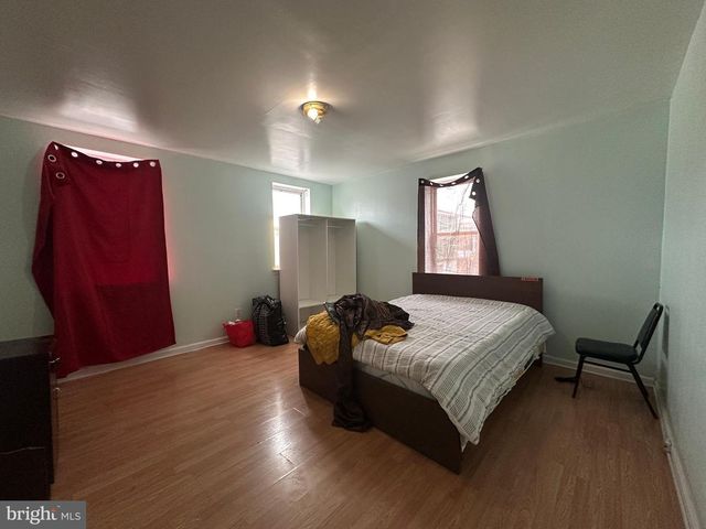 2024 S 4TH ST, Philadelphia, PA 19148