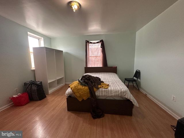 2024 S 4TH ST, Philadelphia, PA 19148