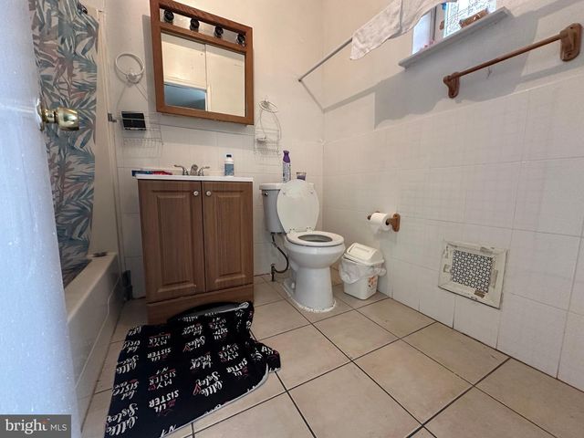 2024 S 4TH ST, Philadelphia, PA 19148