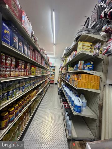 2024 S 4TH ST, Philadelphia, PA 19148