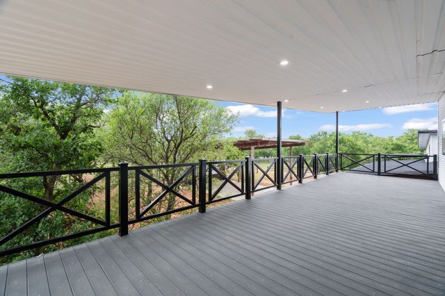 675 County Road 463, Stephenville, TX 76401