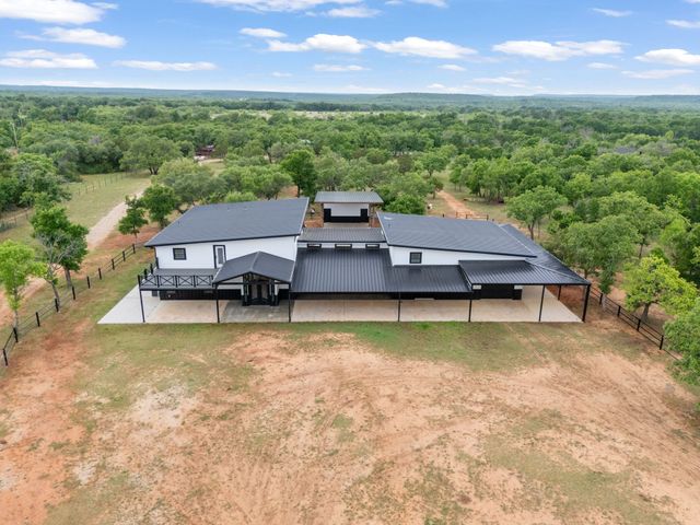 675 County Road 463, Stephenville, TX 76401