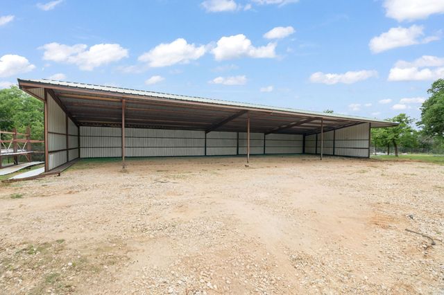 675 County Road 463, Stephenville, TX 76401