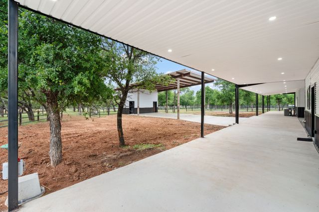 675 County Road 463, Stephenville, TX 76401
