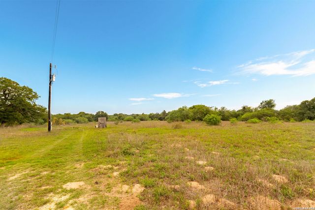 4351 Prairie Lea, Kingsbury, TX 78638