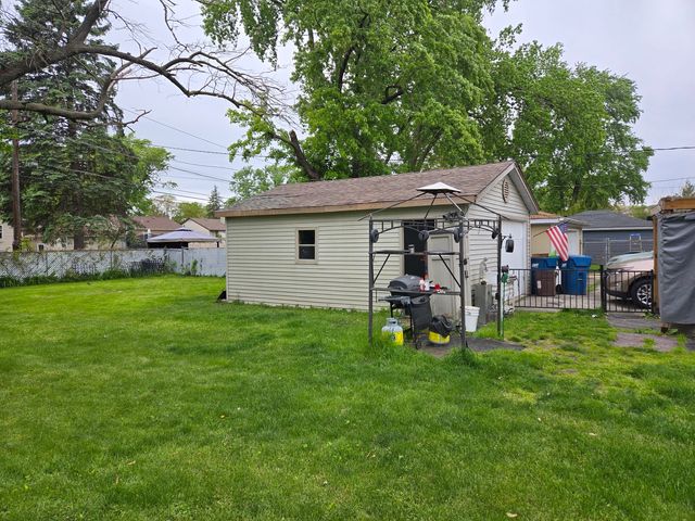 14932 Kedvale Avenue, Midlothian, IL 60445