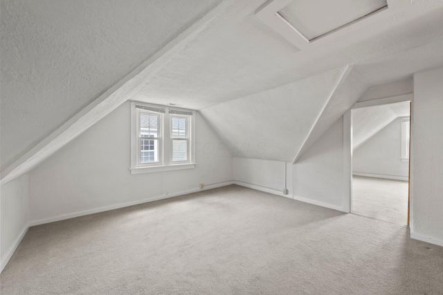 1561 Glenn Avenue, Columbus, OH 43212