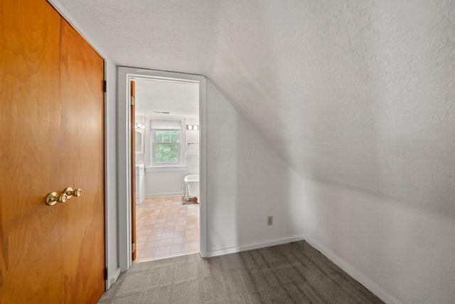 1561 Glenn Avenue, Columbus, OH 43212