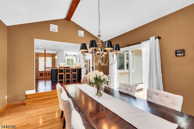 216 Glen Crest Dr, Branchburg Twp., NJ 08853