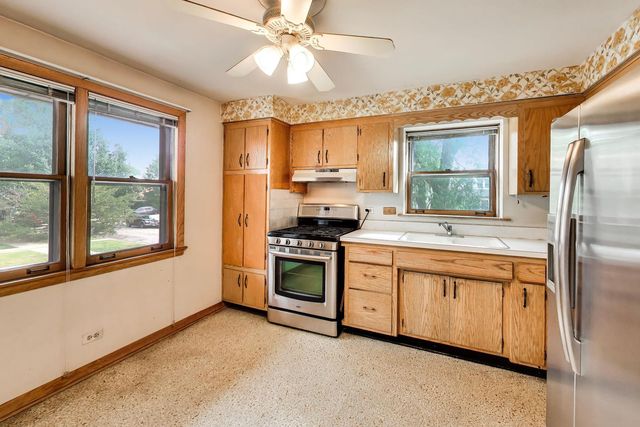 5432 W Windsor Avenue 2A, Chicago, IL 60630