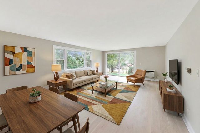 5432 W Windsor Avenue 2A, Chicago, IL 60630