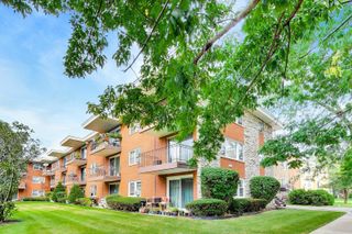 5432 W Windsor Avenue 2A, Chicago, IL 60630