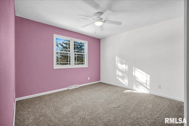 12 LAKEVIEW Drive, Groveland, IL 61535