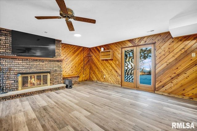 12 LAKEVIEW Drive, Groveland, IL 61535