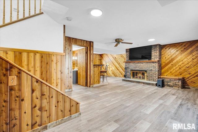 12 LAKEVIEW Drive, Groveland, IL 61535