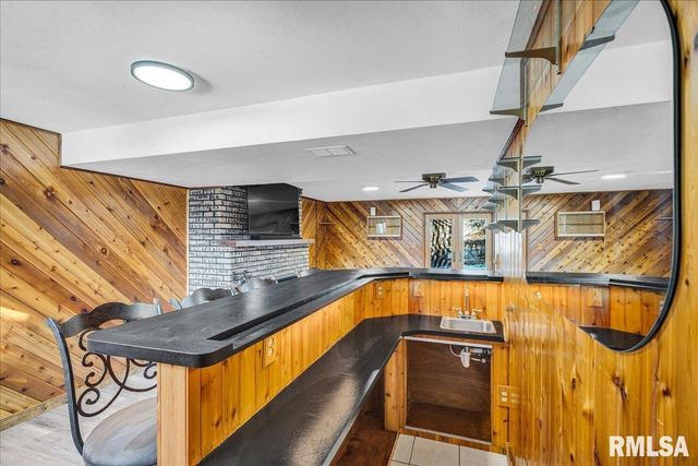 12 LAKEVIEW Drive, Groveland, IL 61535