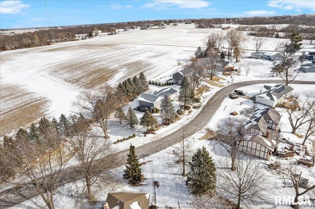 12 LAKEVIEW Drive, Groveland, IL 61535