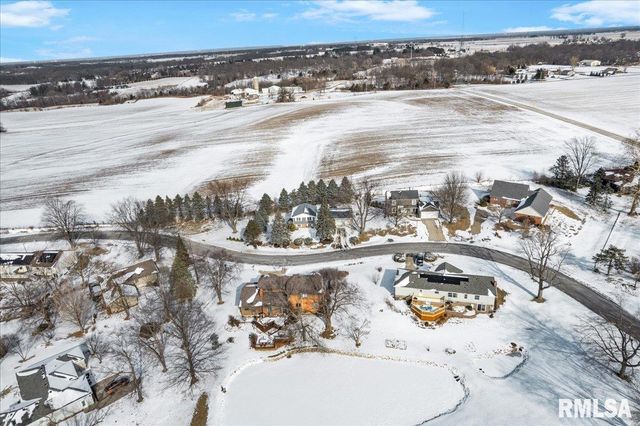 12 LAKEVIEW Drive, Groveland, IL 61535