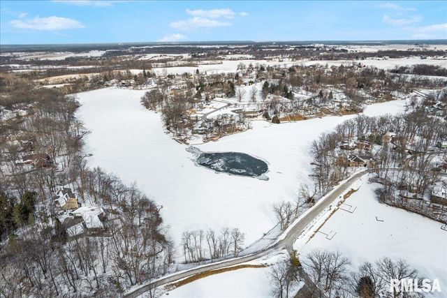 12 LAKEVIEW Drive, Groveland, IL 61535