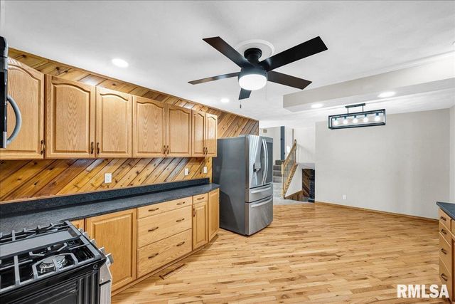 12 LAKEVIEW Drive, Groveland, IL 61535