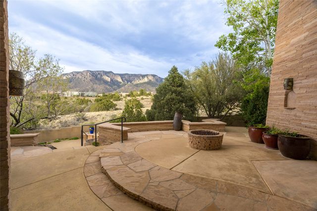 13415 Quaking Aspen, Albuquerque, NM 87111