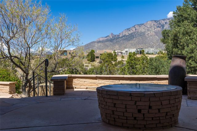 13415 Quaking Aspen, Albuquerque, NM 87111