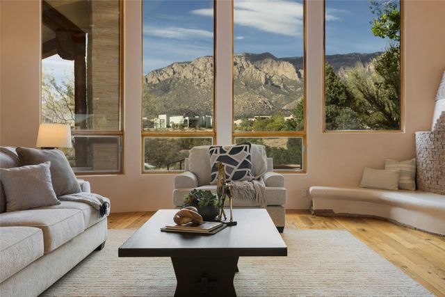 13415 Quaking Aspen, Albuquerque, NM 87111