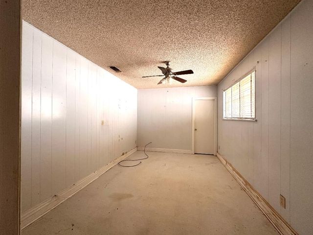 2216 E 46th St, Odessa, TX 79762