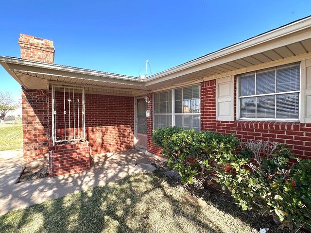 2216 E 46th St, Odessa, TX 79762