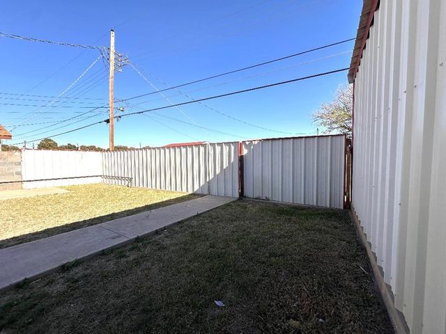 2216 E 46th St, Odessa, TX 79762