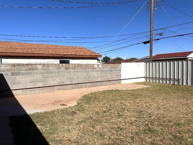 2216 E 46th St, Odessa, TX 79762