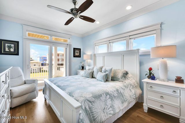 4314 E Dolphin Drive, Oak Island, NC 28465