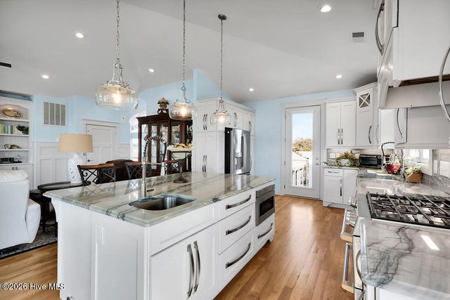 4314 E Dolphin Drive, Oak Island, NC 28465