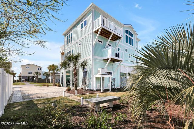 4314 E Dolphin Drive, Oak Island, NC 28465