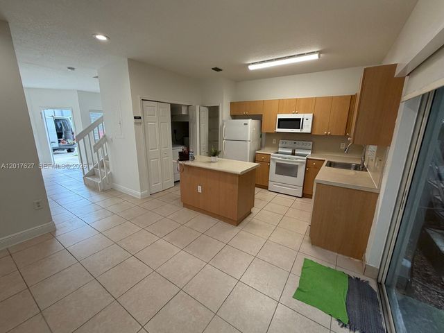 2953 SE 15th Terrace, Homestead, FL 33035