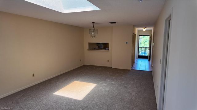 5257 Treetops DR X202, Naples, FL 34113