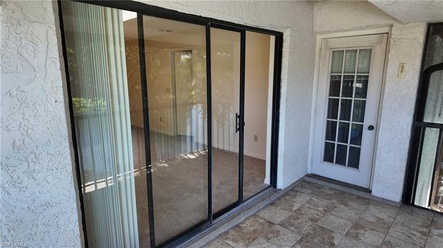 5257 Treetops DR X202, Naples, FL 34113