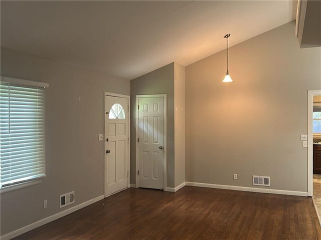 10902 W 71st Place, Shawnee, KS 66203