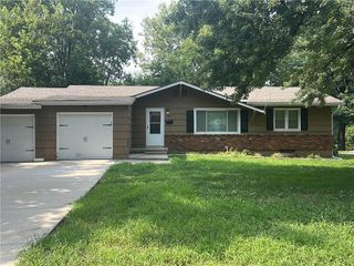 10902 W 71st Place, Shawnee, KS 66203