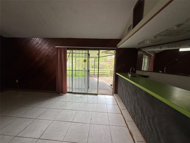 4302 Fernwood Drive, Houston, TX 77021