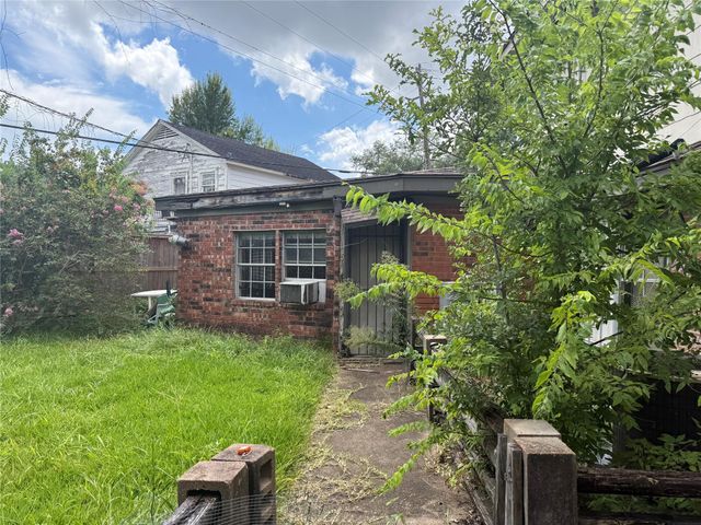 4302 Fernwood Drive, Houston, TX 77021