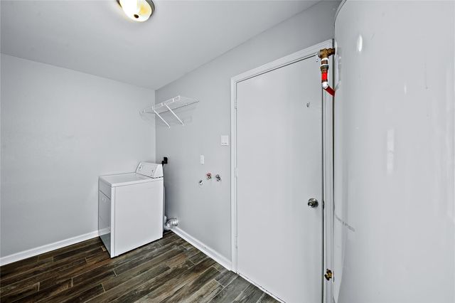 9003 Bintliff Drive, Houston, TX 77074