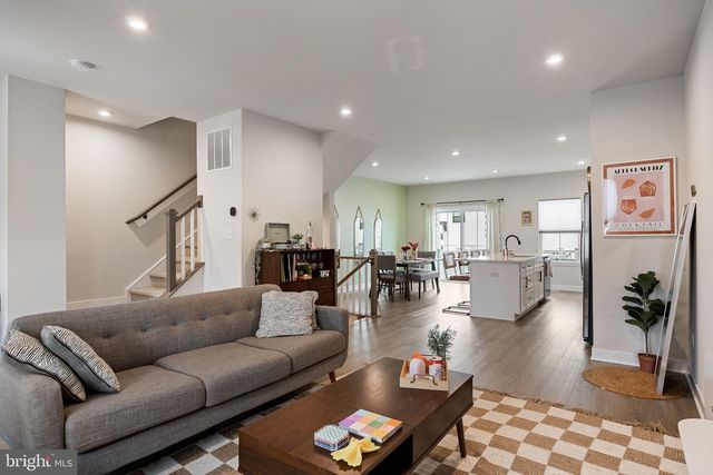 19 ROSEMARY WAY, Mount Laurel, NJ 08054