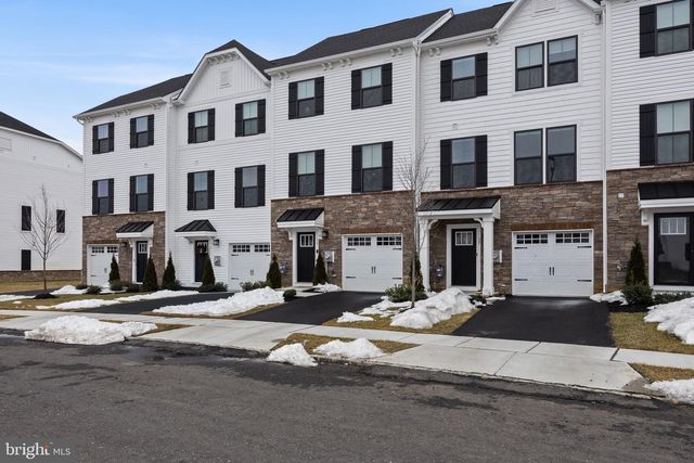 19 ROSEMARY WAY, Mount Laurel, NJ 08054