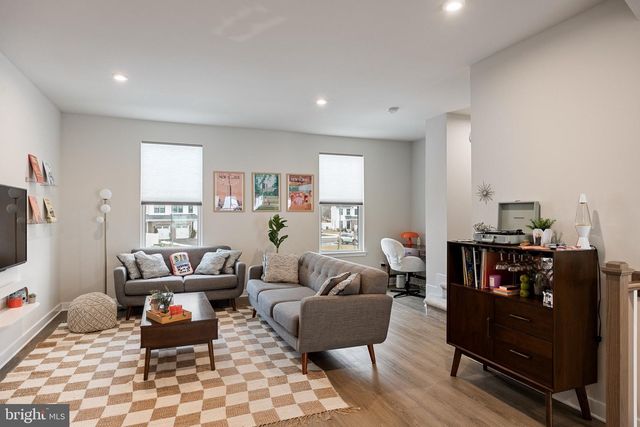 19 ROSEMARY WAY, Mount Laurel, NJ 08054