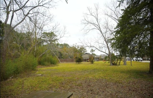 2117 Pecan Street, Dickinson, TX 77539