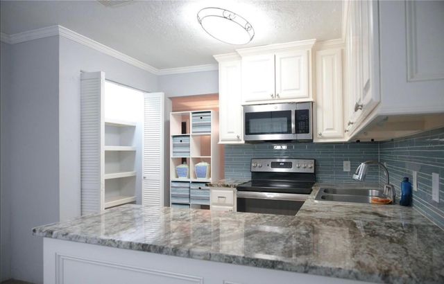 2117 Pecan Street, Dickinson, TX 77539