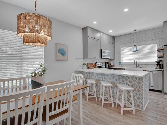 9815 W US-98 188, Miramar Beach, FL 32550