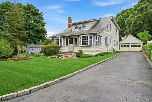 18 2nd Avenue, Port Jefferson, NY 11777